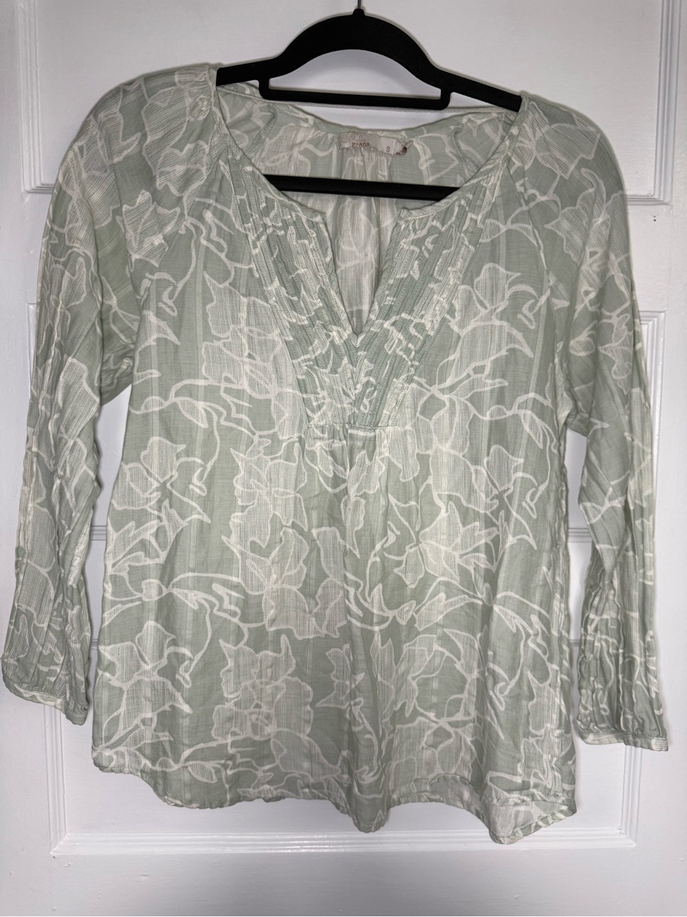 Prana Leonardo Peasant Top Light Sage Floral V-Neck Organic Cotton Earthy Chic S